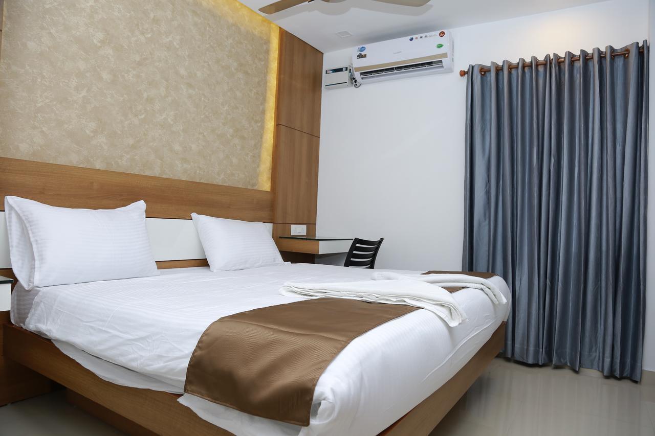 The Galaxy Suites Коччи Экстерьер фото